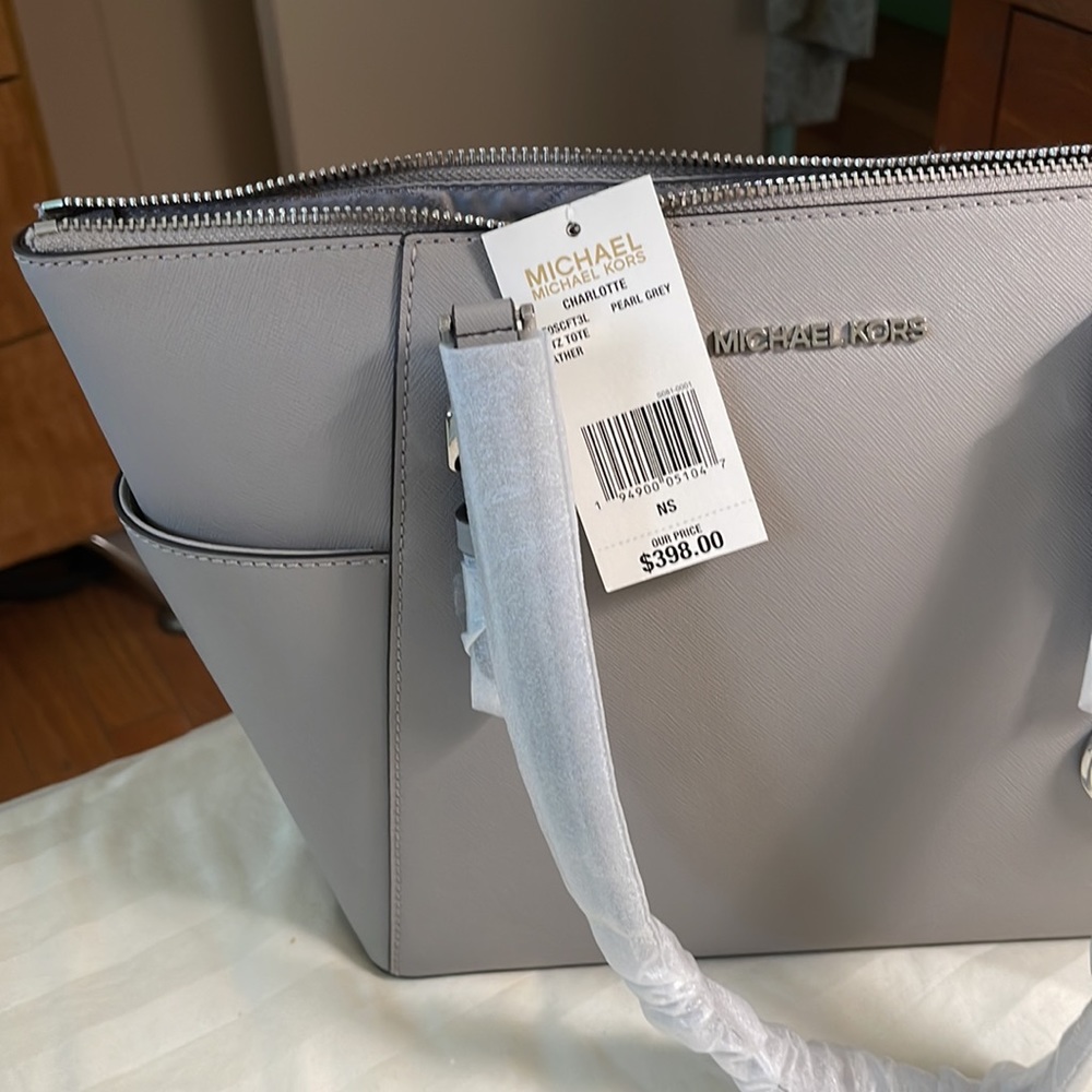MICHAEL KORS Large TZ Tote PEARL GRAY - Picture 2 of 9